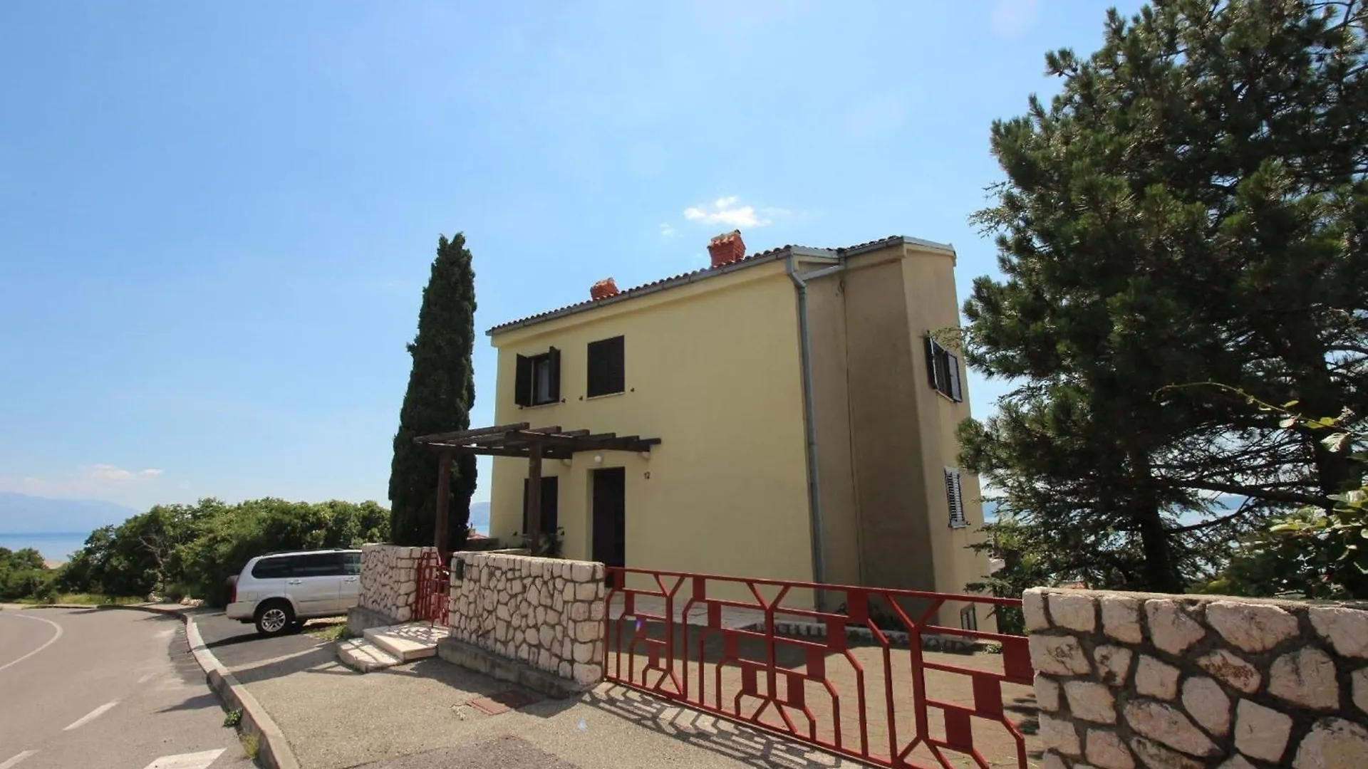 Apartment Fuer Zwei Erwachsene Und Zwei Kinder Novi Vinodolski Croatia