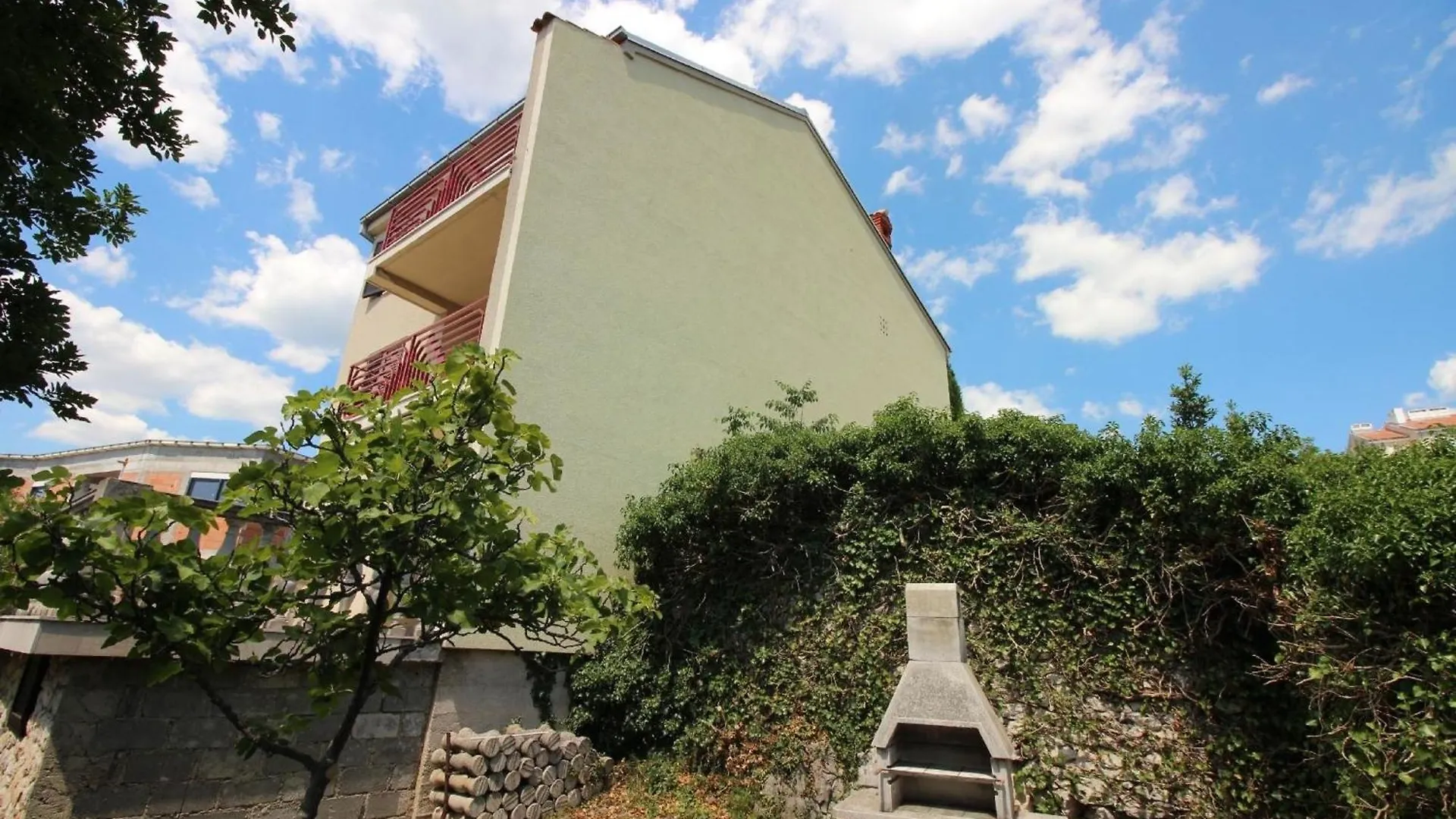 Apartment Fuer Zwei Erwachsene Und Zwei Kinder Novi Vinodolski 0*,