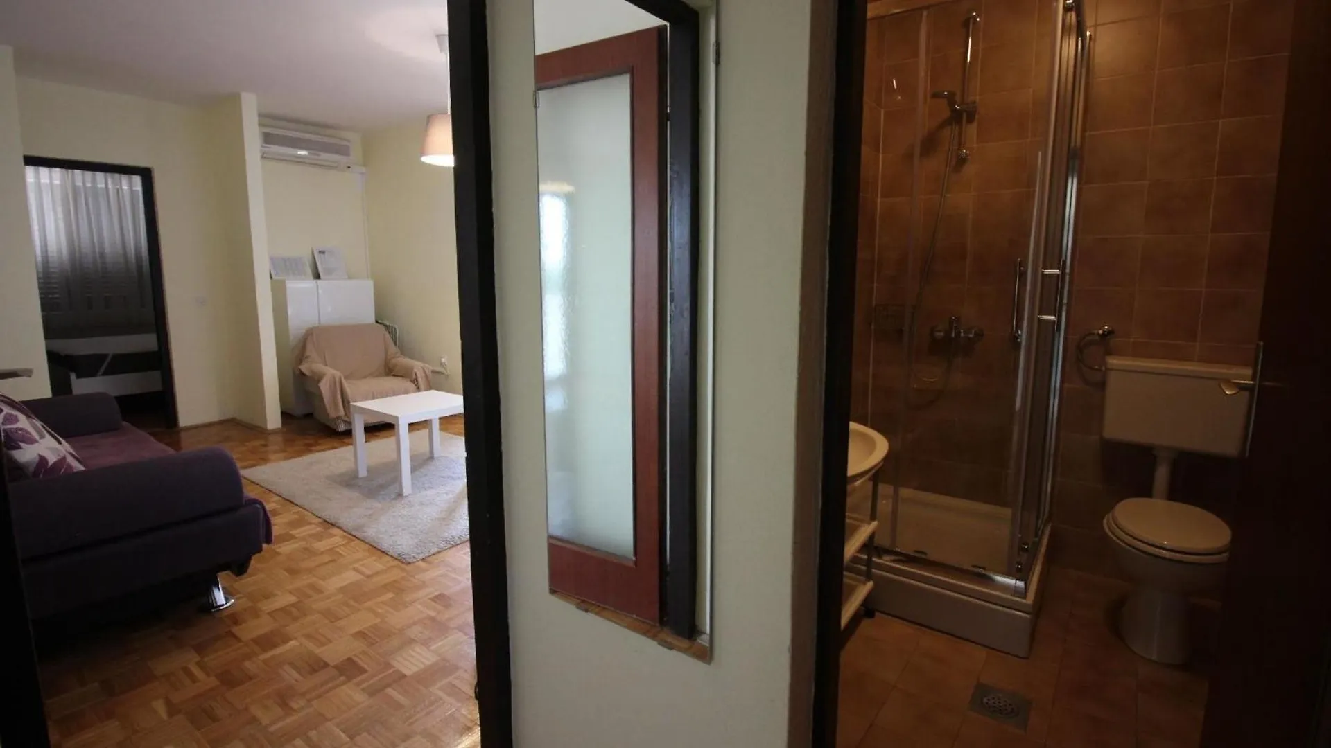 Apartment Fuer Zwei Erwachsene Und Zwei Kinder Novi Vinodolski